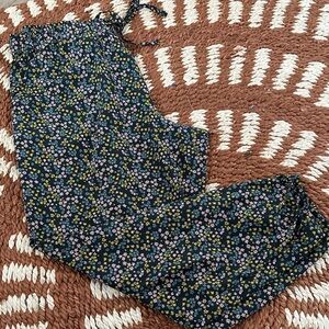 Toad&Co Navy Floral Cropped Pants
